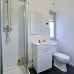 Accommodatie bij particulieren Spacious With Balcony In A Coliving In Alameda Lissabon