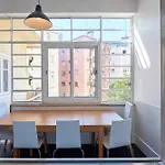 Spacious With Balcony In A Coliving In Alameda 民宿