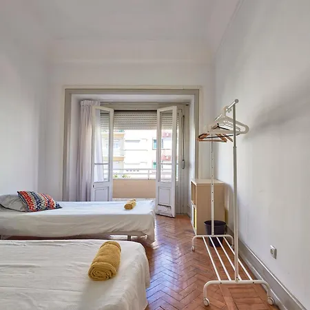 Spacious With Balcony In A Coliving In Alameda * Lissabon