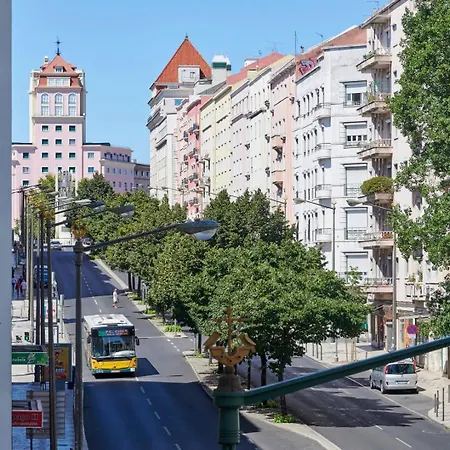 Spacious With Balcony In A Coliving In Alameda * Lisbon