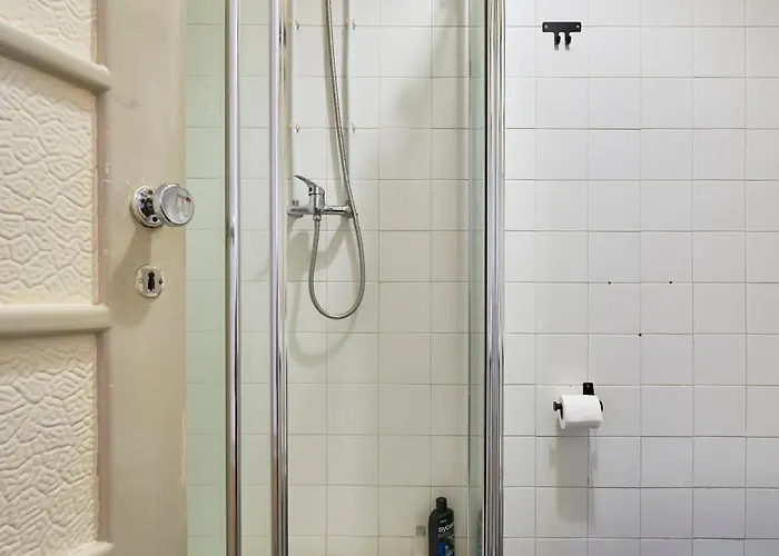 Spacious With Balcony In A Coliving In Alameda * Lissabon