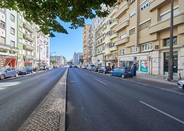 Spacious With Balcony In A Coliving In Alameda Privatunterkunft